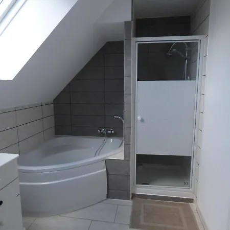 Familiale Proche Mont St Michel