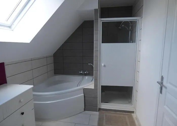 Familiale Proche Mont St Michel