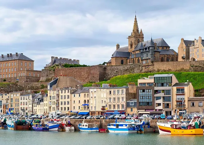 Bed & Breakfast Familiale Proche Mont St Michel Juilley